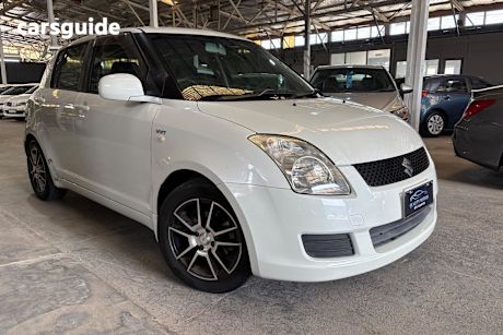White 2009 Suzuki Swift Hatch GLX RS415