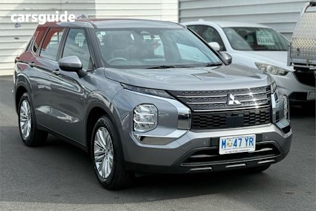 Grey 2022 Mitsubishi Outlander Wagon Es 7 Seat (2Wd)