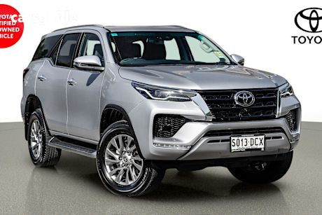 Silver 2024 Toyota Fortuner Wagon Crusade