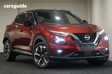 Red 2024 Nissan Juke Hatchback St-L