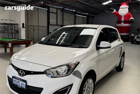 White 2015 Hyundai I20 Hatchback Active