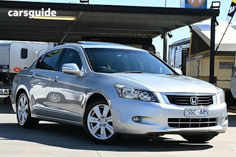 Silver 2008 Honda Accord Sedan V6 Luxury