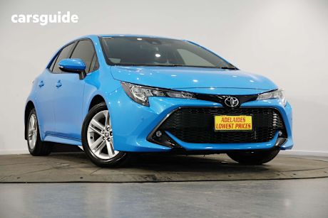 Blue 2018 Toyota Corolla Hatchback Sx