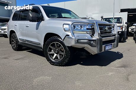 Silver 2016 Toyota Landcruiser Wagon Sahara (4X4)