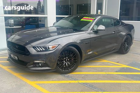 Grey 2017 Ford Mustang Coupe Fastback Gt 5.0 V8