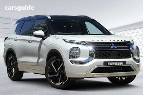 White 2023 Mitsubishi Outlander Wagon Exceed Tourer 7 Seat (Awd)