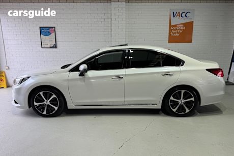 White 2015 Subaru Liberty Sedan 3.6R