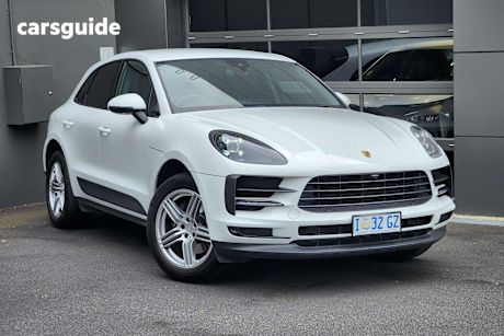 White 2019 Porsche Macan Wagon