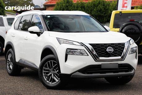 White 2023 Nissan X-Trail Wagon St (4Wd) 7 Seat