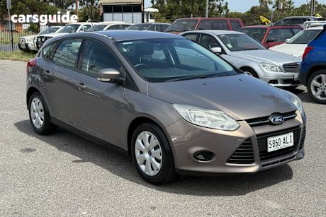 Brown 2014 Ford Focus Hatchback Ambiente