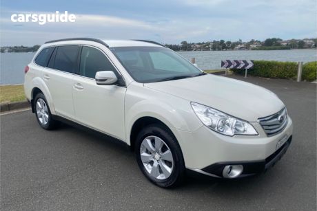 White 2011 Subaru Outback Wagon 2.5I