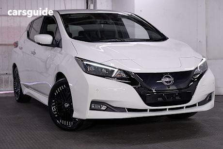White 2023 Nissan Leaf Hatchback E+