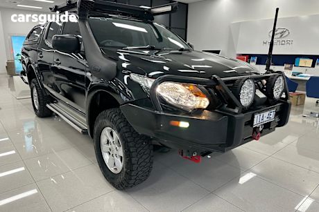 Black 2016 Mitsubishi Triton Dual Cab Utility Glx Plus (4X4)