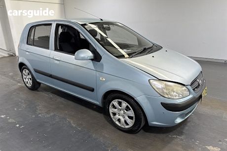 Blue 2010 Hyundai Getz Hatchback S