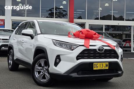 White 2022 Toyota RAV4 Wagon Gx (2Wd)