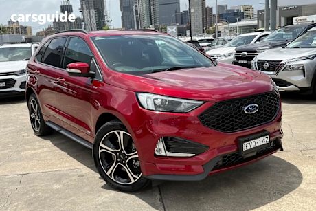 Red 2018 Ford Endura Wagon St-Line (Awd)