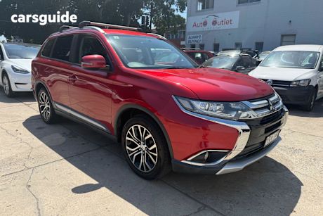 Red 2016 Mitsubishi Outlander Wagon Ls (4X2)