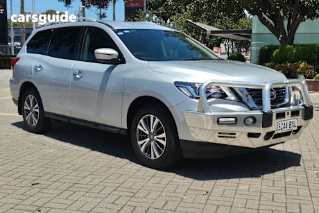 Silver 2018 Nissan Pathfinder Wagon St (4X2)