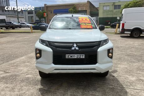 White 2021 Mitsubishi Triton Double Cab Pick Up Glx+ (4X4)
