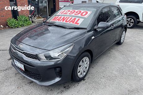 Grey 2018 Kia RIO Hatchback S