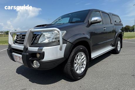 Grey 2013 Toyota Hilux Dual Cab Pick-up Sr5 (4X4)
