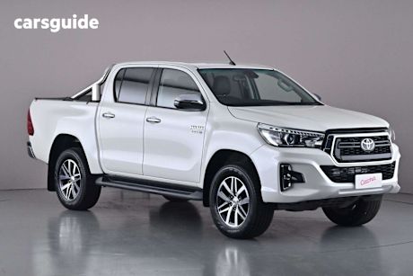 White 2019 Toyota Hilux Double Cab Pick Up Sr5 (4X4)