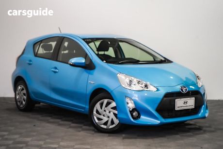 Blue 2015 Toyota Prius-C Hatchback Hybrid