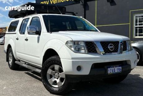 White 2008 Nissan Navara Dual Cab Pick-up St-X (4X4)