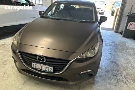 2014 Mazda 3 Hatchback Neo