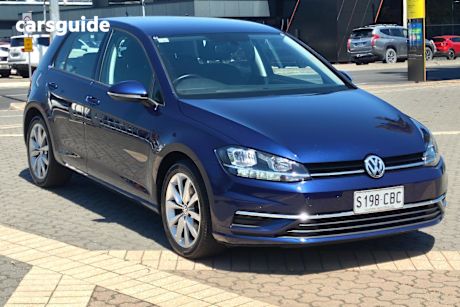 Blue 2018 Volkswagen Golf Hatchback 110 Tsi Comfortline