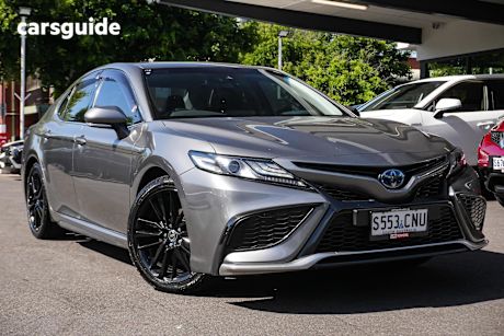 Silver 2021 Toyota Camry Sedan Sx Hybrid