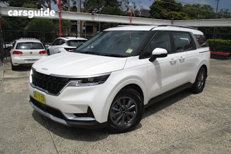 White 2023 Kia Carnival Wagon S