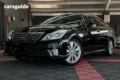 Black 2010 Toyota Crown Sedan HYBRID G PACKAGE SEDAN AUTO