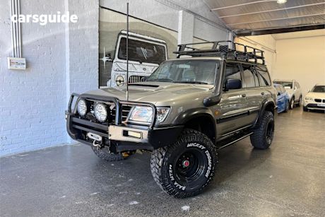 Silver 2002 Nissan Patrol Wagon St (4X4)