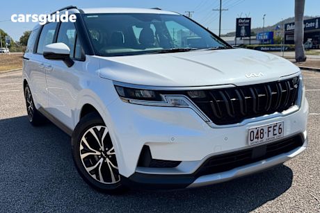 White 2022 Kia Carnival Wagon Si