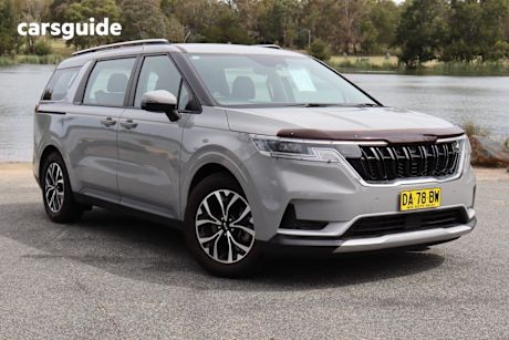 Silver 2021 Kia Carnival Wagon Si