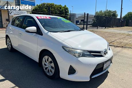 White 2014 Toyota Corolla Hatchback Ascent