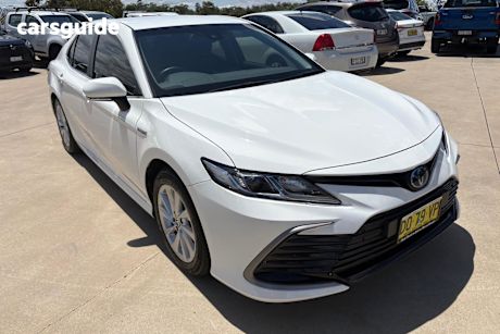 White 2022 Toyota Camry Sedan Ascent