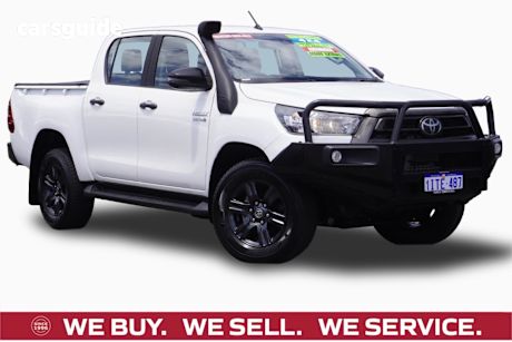 White 2021 Toyota Hilux Double Cab Pick Up Sr (4X4)