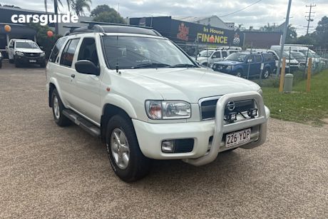 White 2002 Nissan Pathfinder Wagon St (4X4)