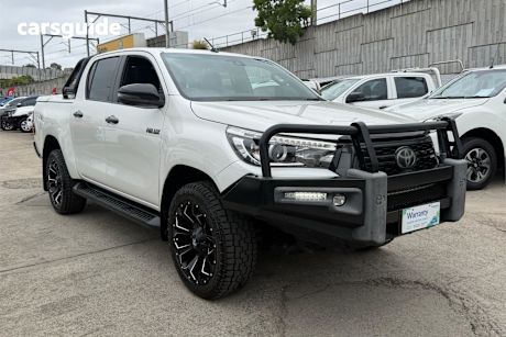 White 2019 Toyota Hilux Double Cab Pick Up Rogue (4X4)