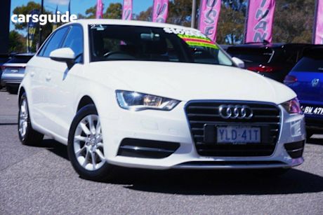White 2015 Audi A3 Hatchback Sportback 1.4 Tfsi Attraction