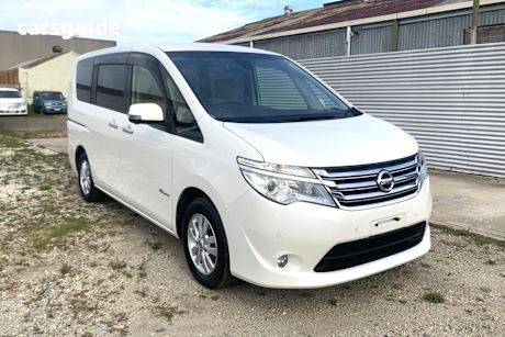 White 2015 Nissan Serena Wagon Highway Star G (Hybrid)
