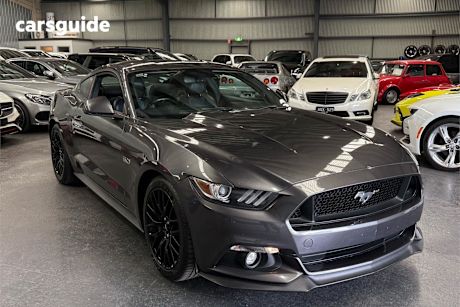 Grey 2017 Ford Mustang Coupe Fastback Gt 5.0 V8