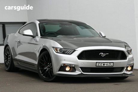 Silver 2016 Ford Mustang Coupe Fastback Gt 5.0 V8