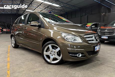 Brown 2010 Mercedes-Benz B200 Hatchback