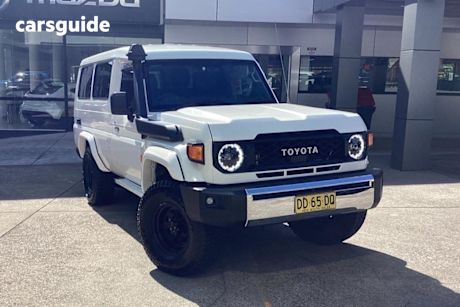 White 2023 Toyota Landcruiser Lc78 Gxl