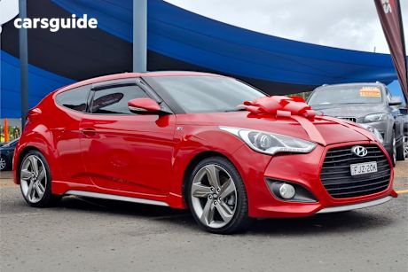 Red 2013 Hyundai Veloster Coupe Sr Turbo