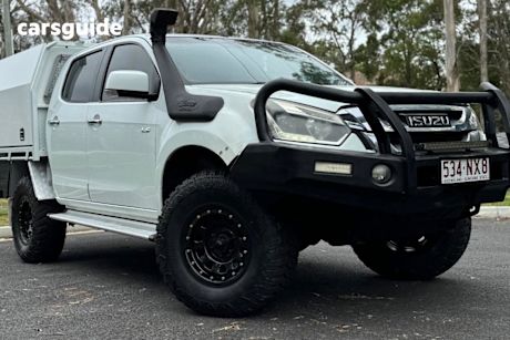 White 2020 Isuzu D-MAX Crew Cab Utility Ls-M (4X4)