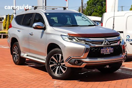 Silver 2016 Mitsubishi Pajero Sport Wagon Gls (4X4) 7 Seat
